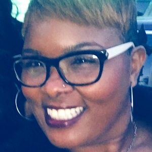 Meet your Posher, Bee Bees